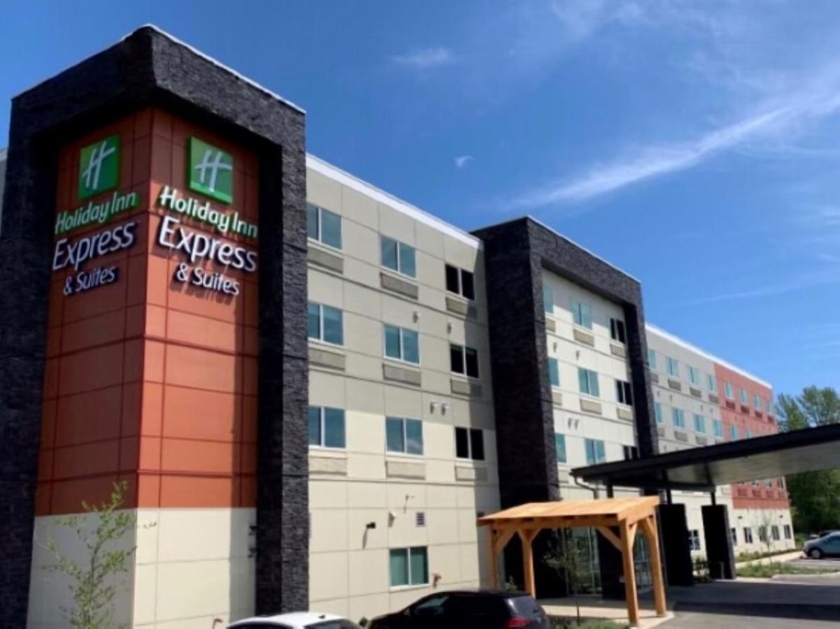 Holiday Inn Express & Suites - Courtenay - Comox By Ihg Eksteriør bilde