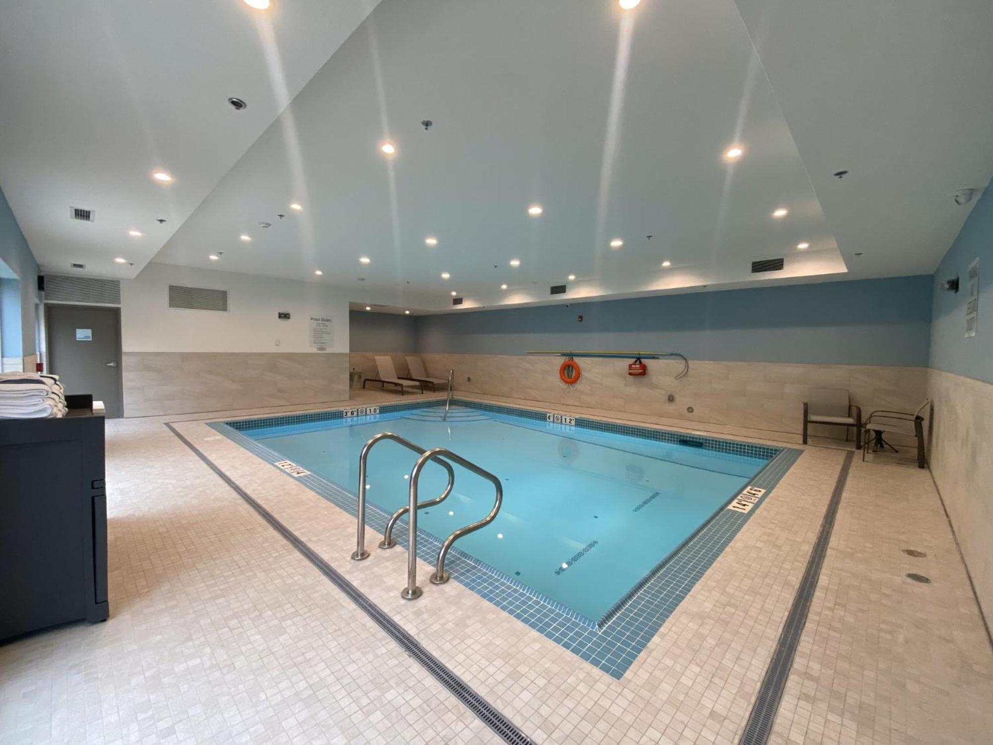 Holiday Inn Express & Suites - Courtenay - Comox By Ihg Eksteriør bilde