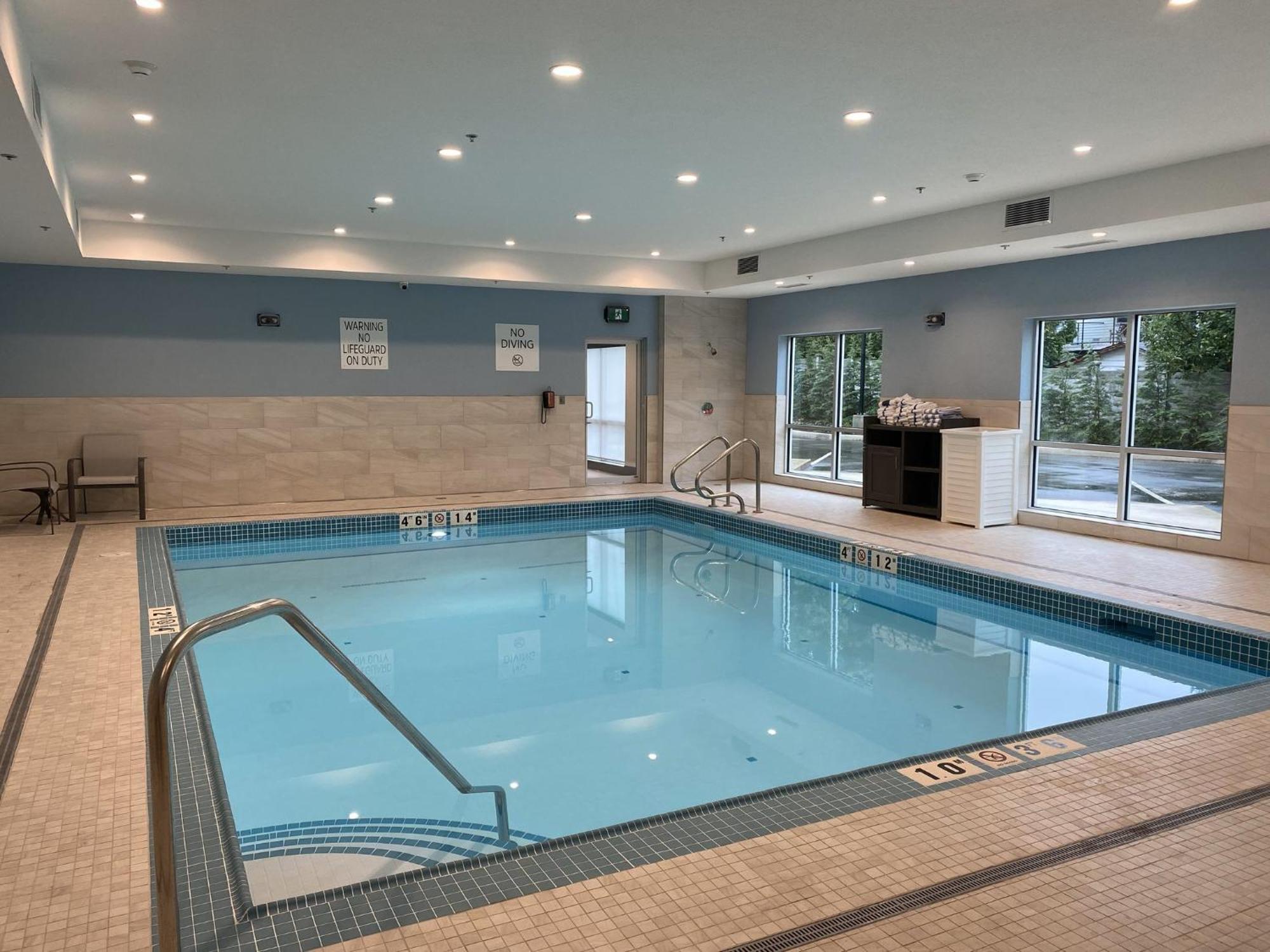 Holiday Inn Express & Suites - Courtenay - Comox By Ihg Eksteriør bilde