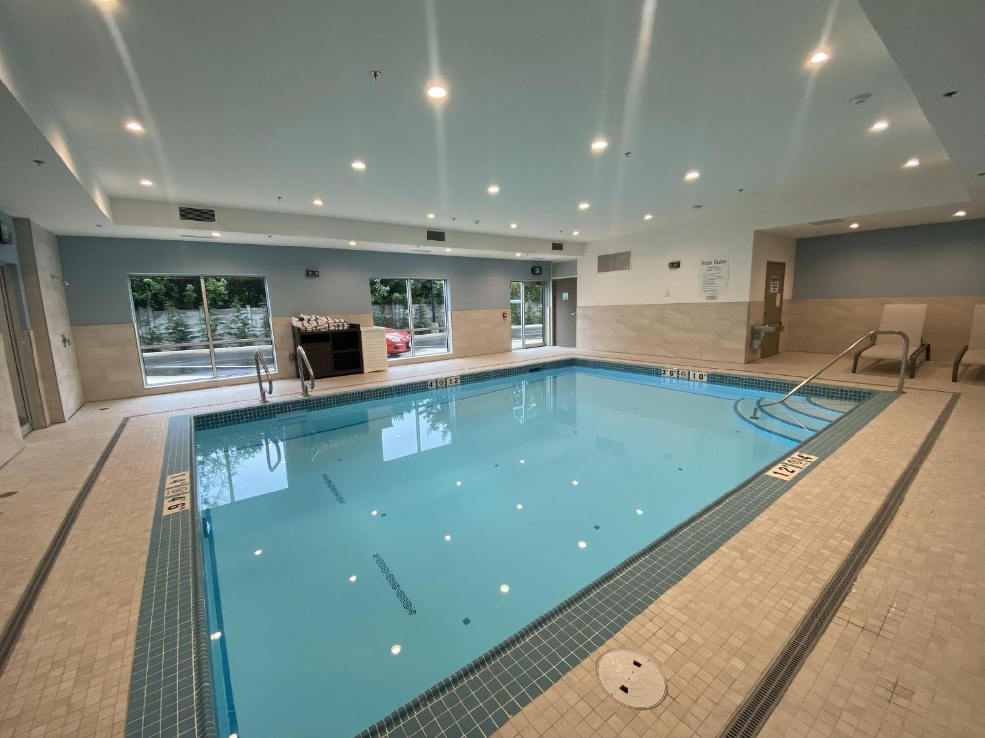Holiday Inn Express & Suites - Courtenay - Comox By Ihg Eksteriør bilde
